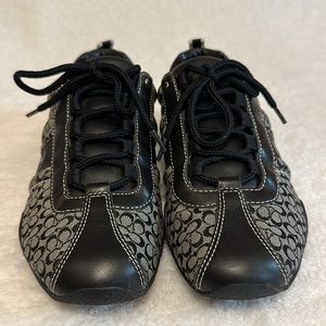 EUC Coach Kelsie Sneakers Women’s Size 7m